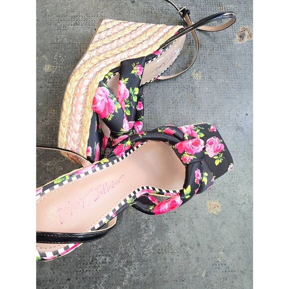 Betsey Johnson Pansie Wedge Sandal - Picture 7 of 7